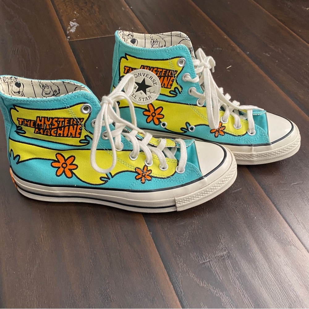 Converse All-Star 70 Hi
Scooby-Doo The Mystery Machine(men’s size 6.5)